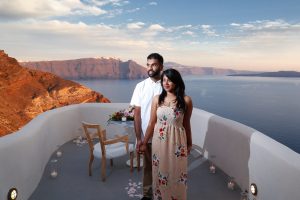 Couples shoot in Santorini
